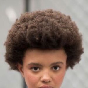 Meet your Posher, Amyia